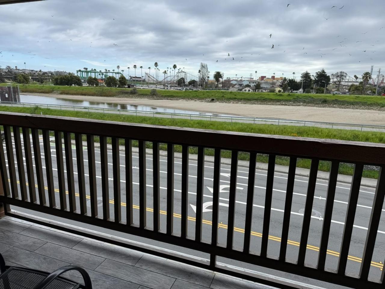 Ocean Gate Inn Santa Cruz Exterior photo