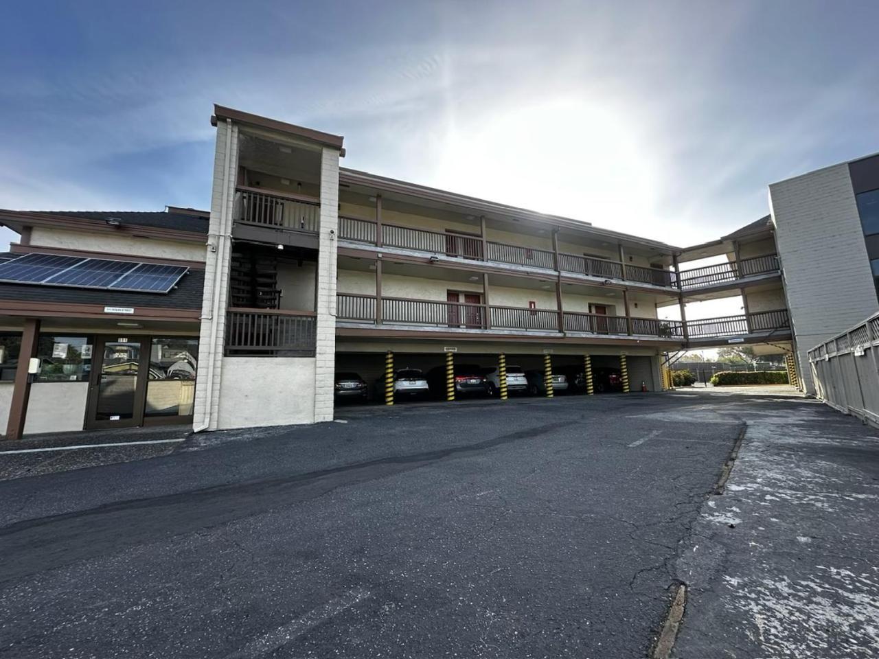 Ocean Gate Inn Santa Cruz Exterior photo